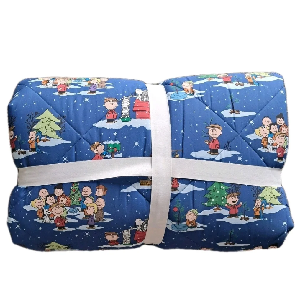 Pottery Barn Charlie Brown Christmas Comforter King Cal King NEW Peanuts Holiday
